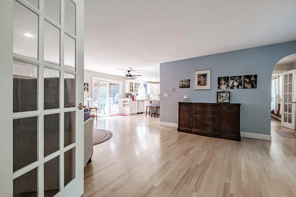8 Goldenwood Drive Scarborough ME 04074