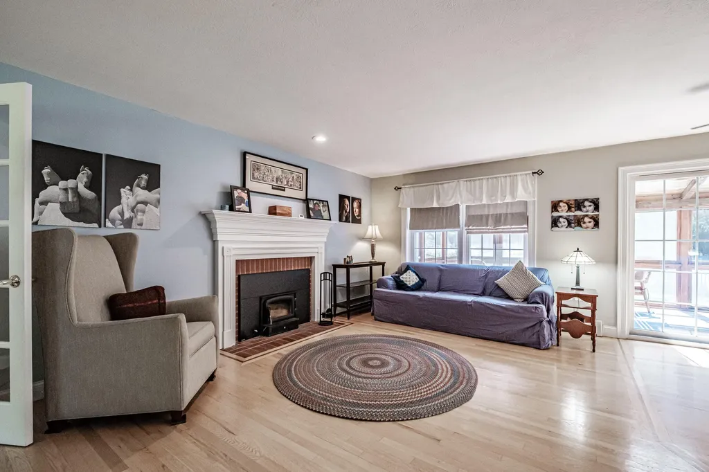 8 Goldenwood Drive Scarborough ME 04074