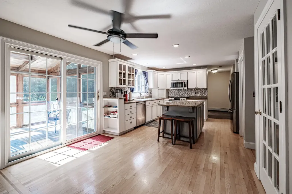 8 Goldenwood Drive Scarborough ME 04074