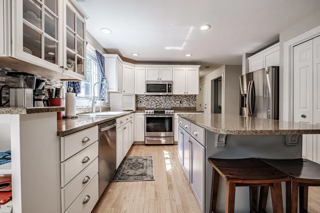 8 Goldenwood Drive Scarborough ME 04074