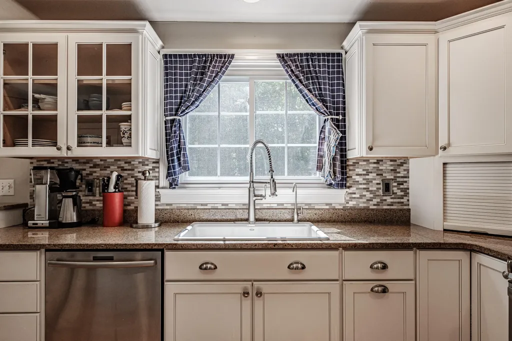8 Goldenwood Drive Scarborough ME 04074