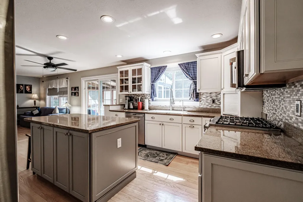 8 Goldenwood Drive Scarborough ME 04074