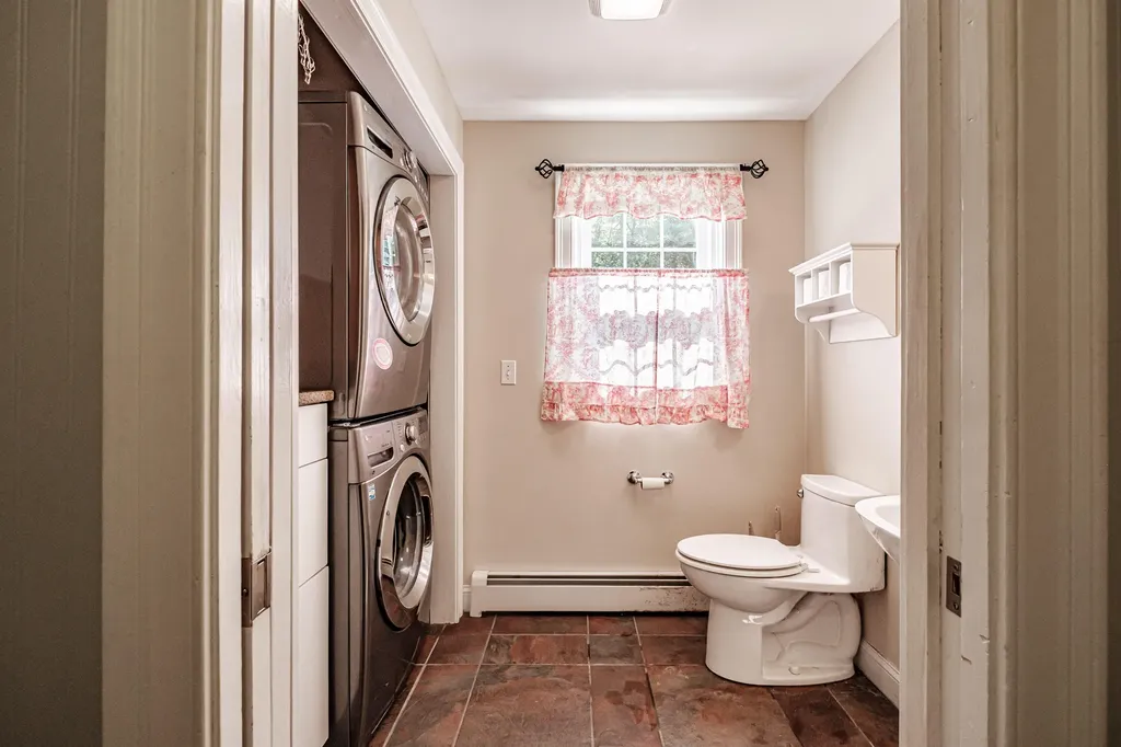 8 Goldenwood Drive Scarborough ME 04074