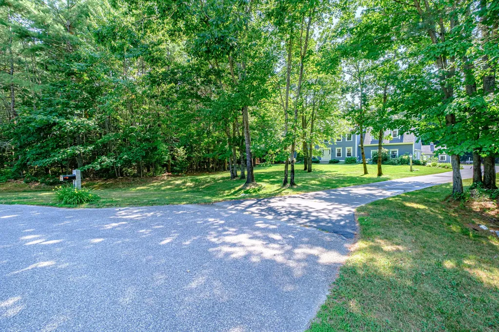 8 Goldenwood Drive Scarborough ME 04074