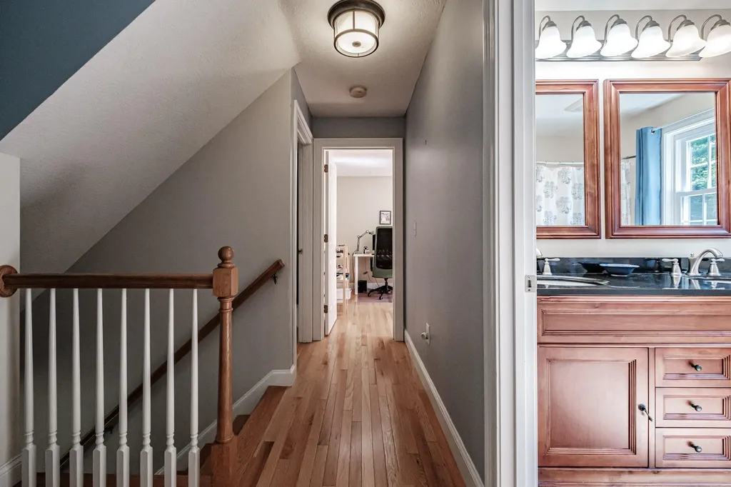 8 Goldenwood Drive Scarborough ME 04074