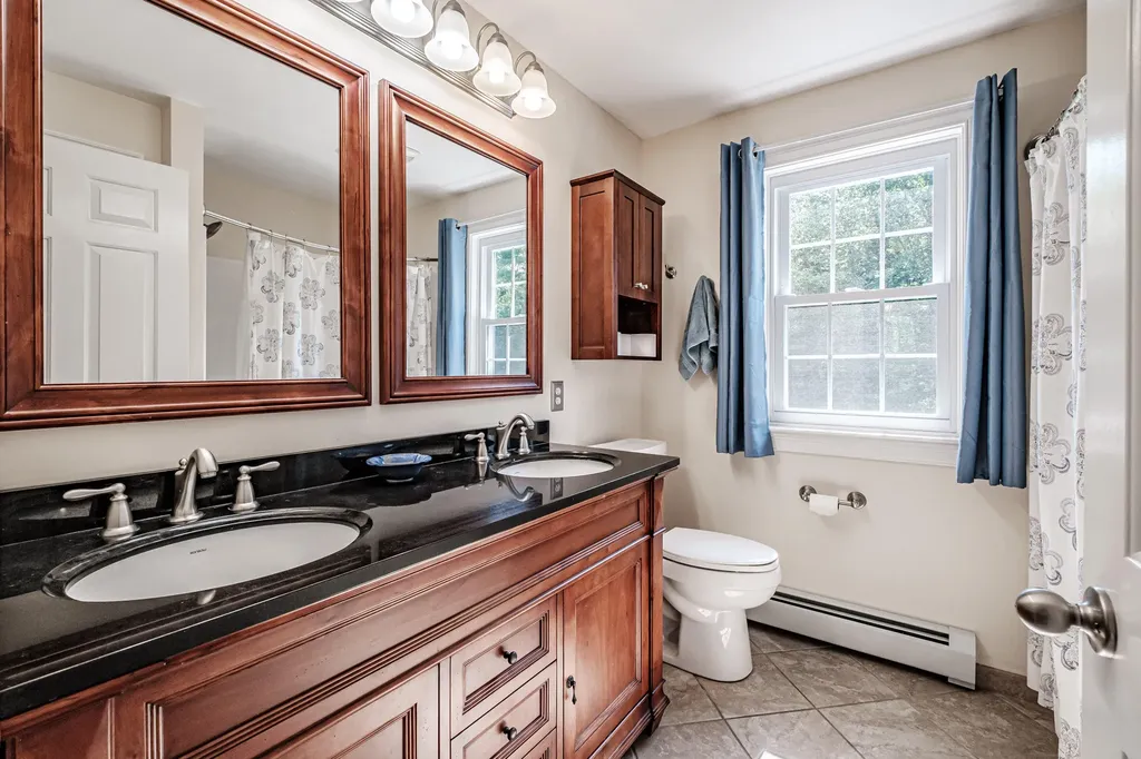 8 Goldenwood Drive Scarborough ME 04074