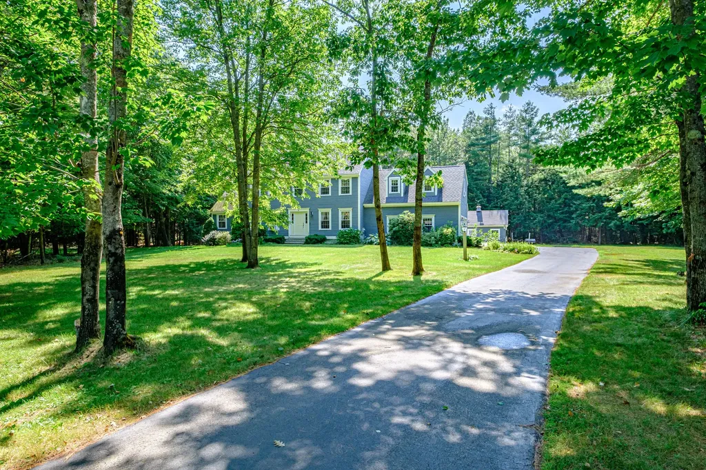 8 Goldenwood Drive Scarborough ME 04074
