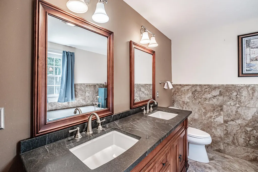 8 Goldenwood Drive Scarborough ME 04074