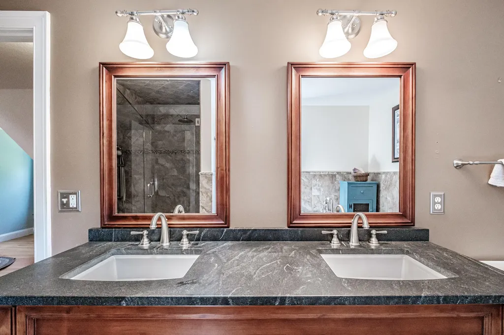 8 Goldenwood Drive Scarborough ME 04074
