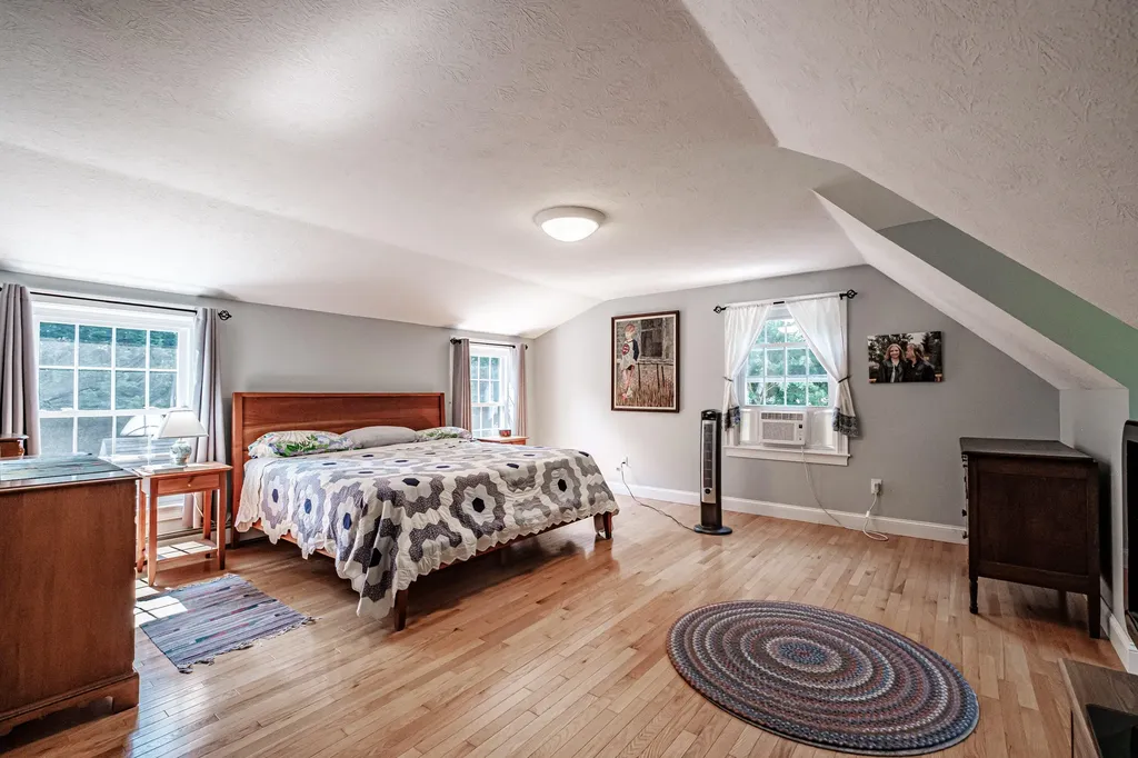 8 Goldenwood Drive Scarborough ME 04074