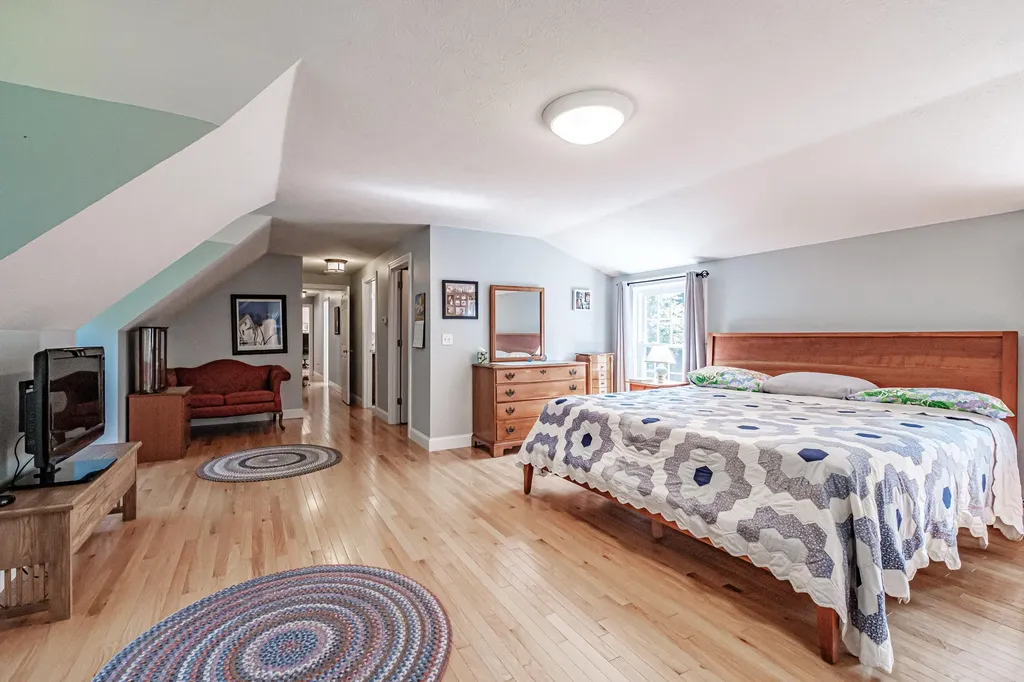 8 Goldenwood Drive Scarborough ME 04074