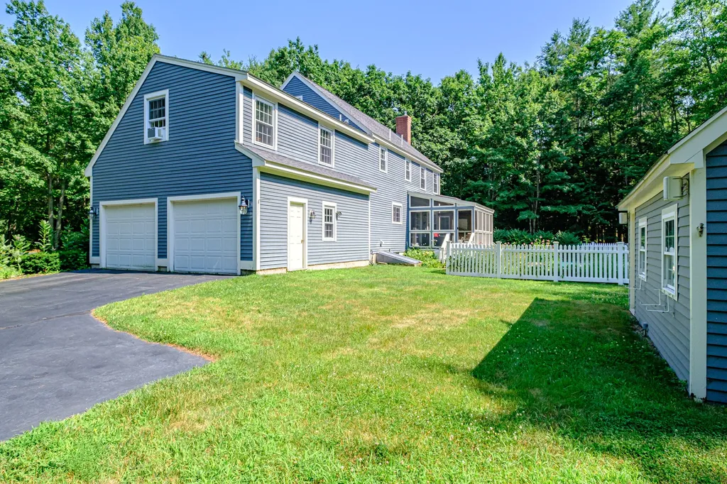 8 Goldenwood Drive Scarborough ME 04074