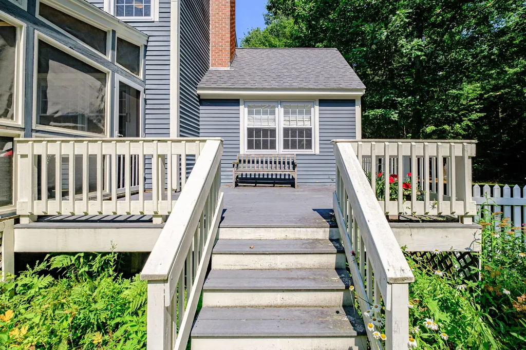 8 Goldenwood Drive Scarborough ME 04074