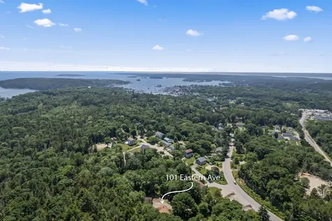 101 Eastern Avenue Boothbay Harbor ME 04538