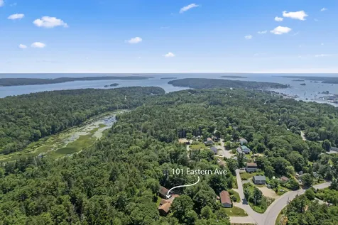 101 Eastern Avenue Boothbay Harbor ME 04538