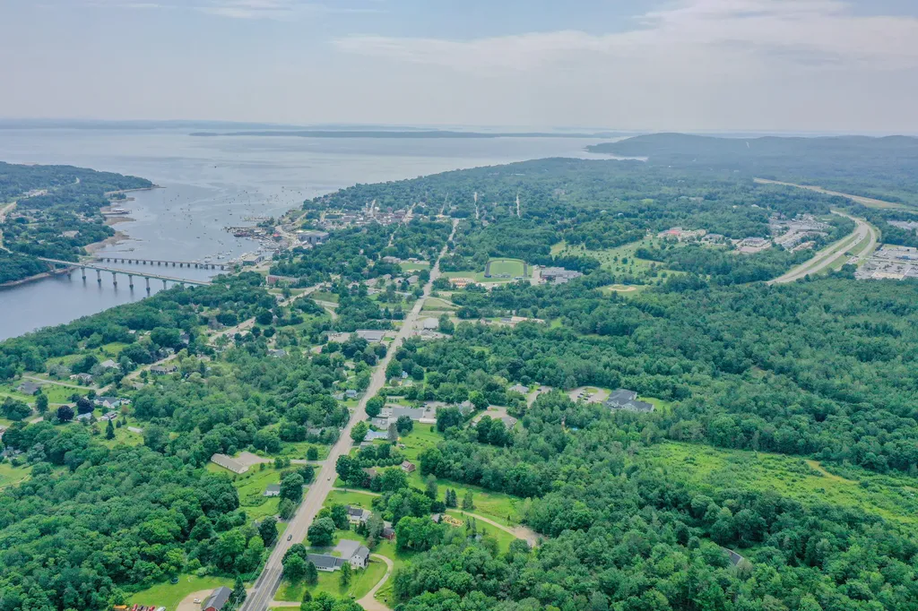 000 Merriam Road Belfast ME 04915