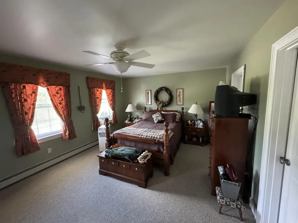31 Pinnacle Drive Auburn ME 04210