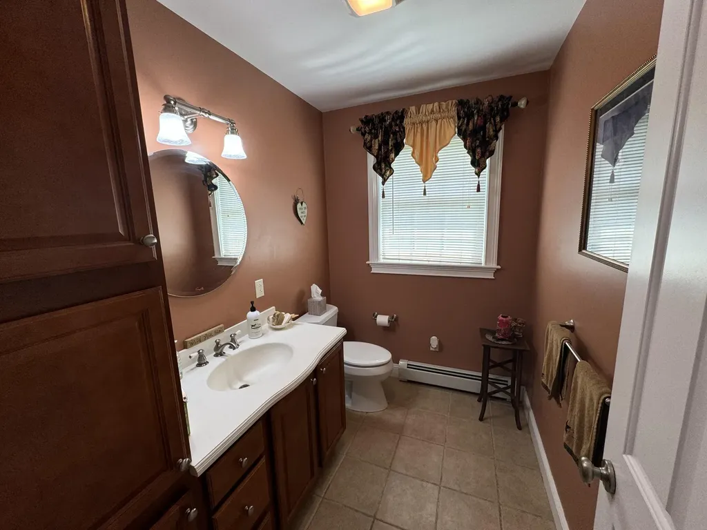 31 Pinnacle Drive Auburn ME 04210