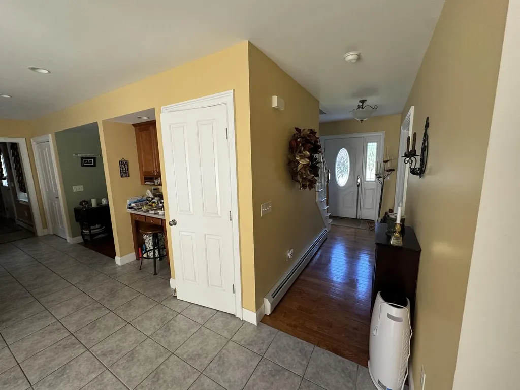 31 Pinnacle Drive Auburn ME 04210