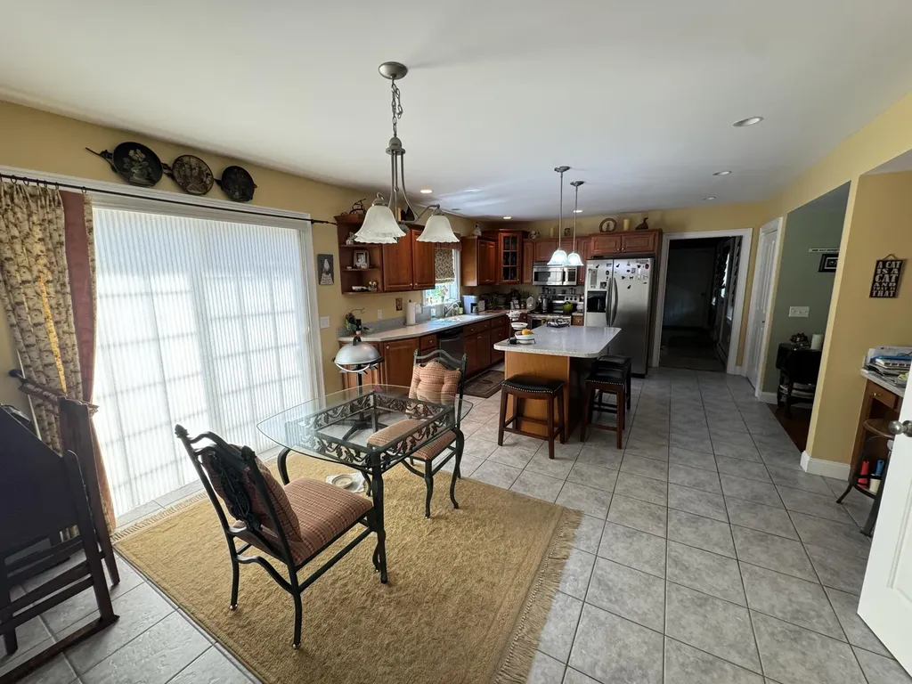 31 Pinnacle Drive Auburn ME 04210