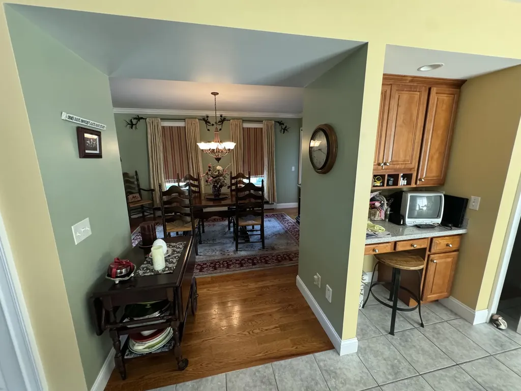 31 Pinnacle Drive Auburn ME 04210