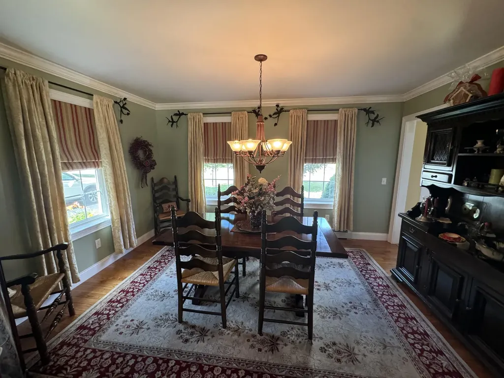 31 Pinnacle Drive Auburn ME 04210