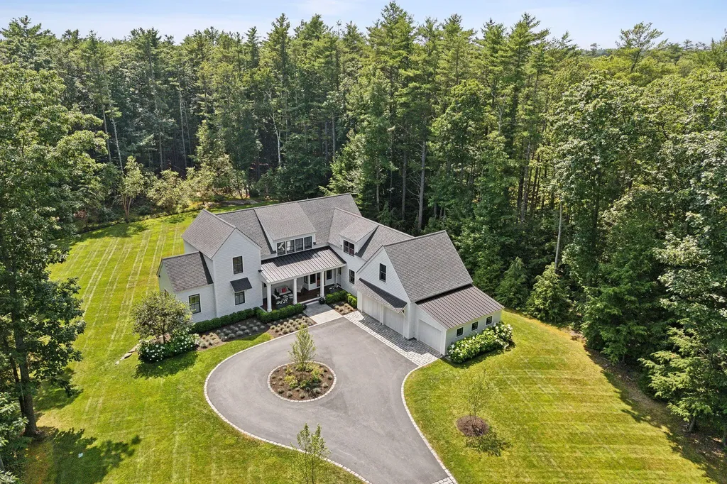 22 Chestnut Way Cumberland ME 04110