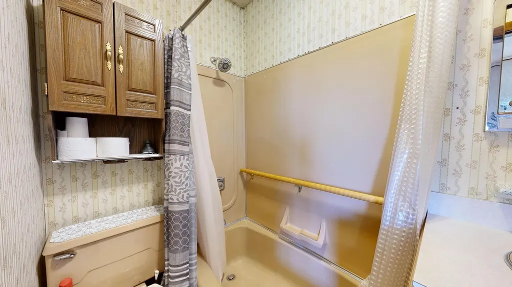 47 Grove Street Lewiston ME 04240