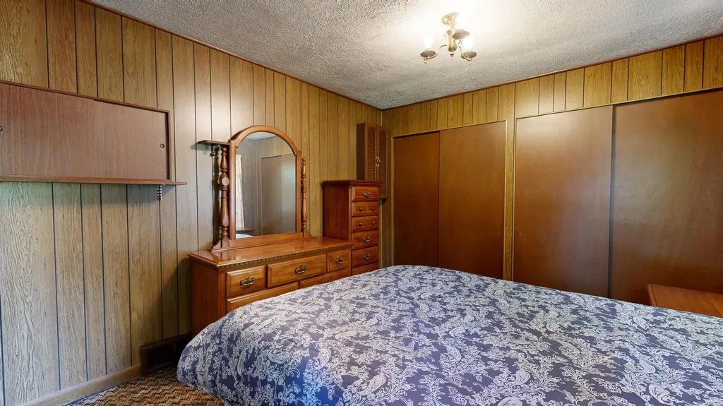 47 Grove Street Lewiston ME 04240