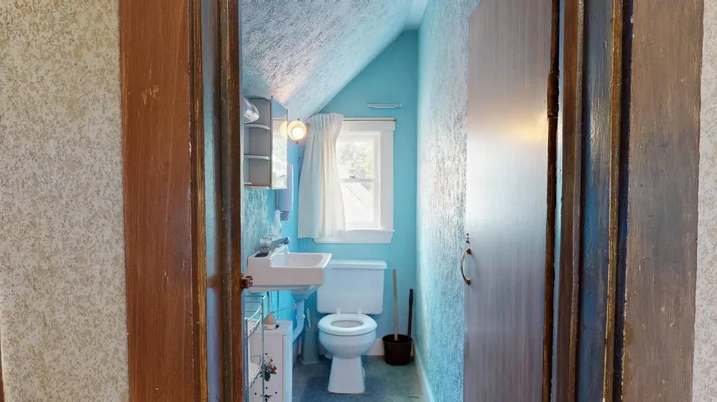 47 Grove Street Lewiston ME 04240