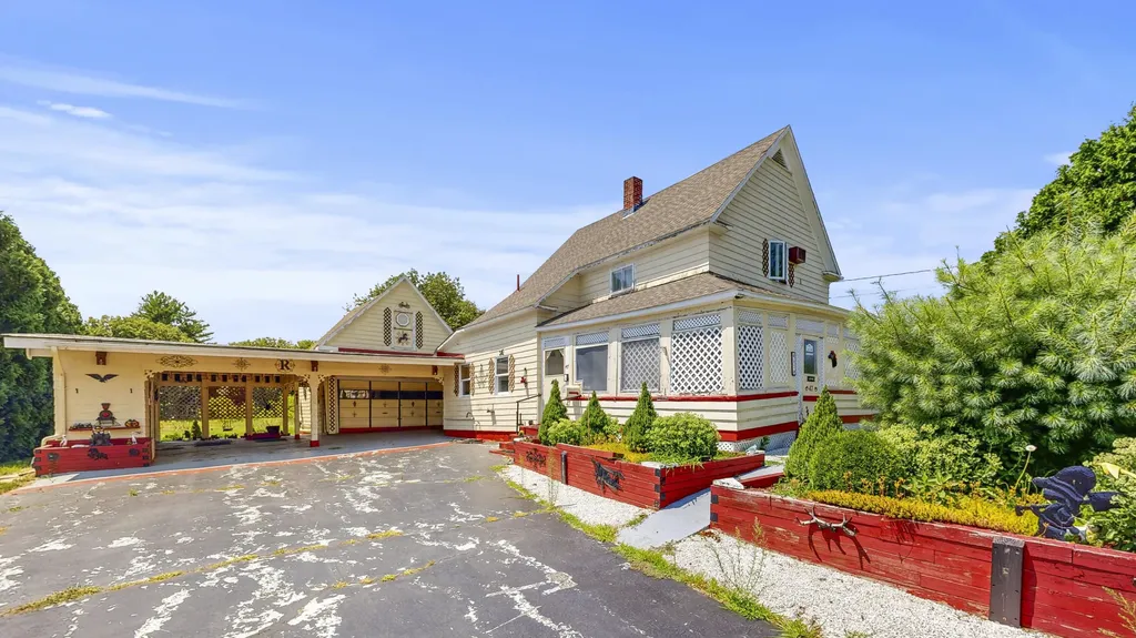 47 Grove Street Lewiston ME 04240