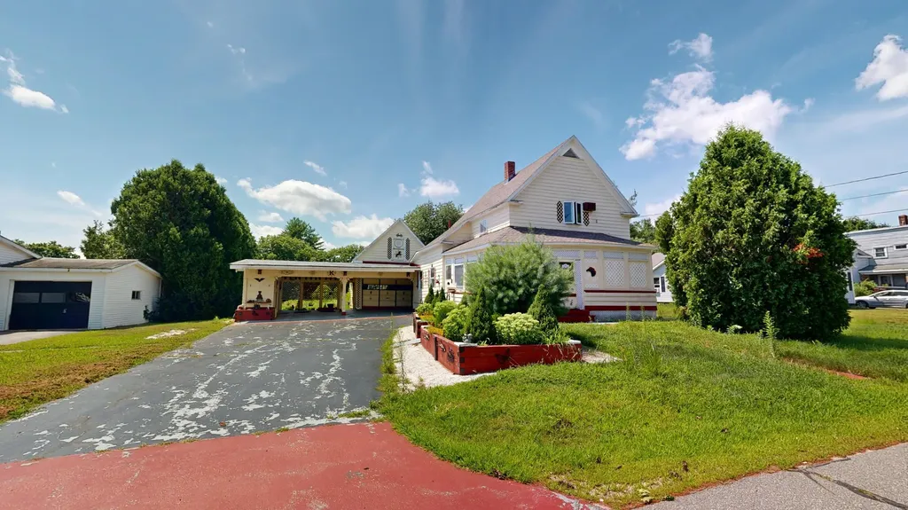 47 Grove Street Lewiston ME 04240