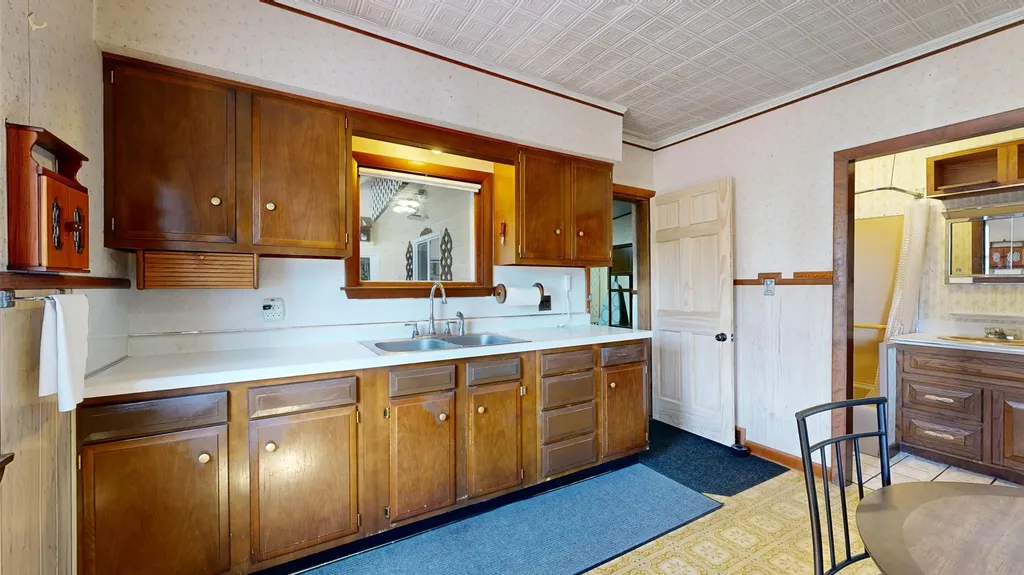 47 Grove Street Lewiston ME 04240