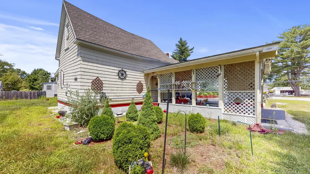 47 Grove Street Lewiston ME 04240