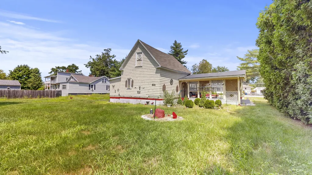 47 Grove Street Lewiston ME 04240