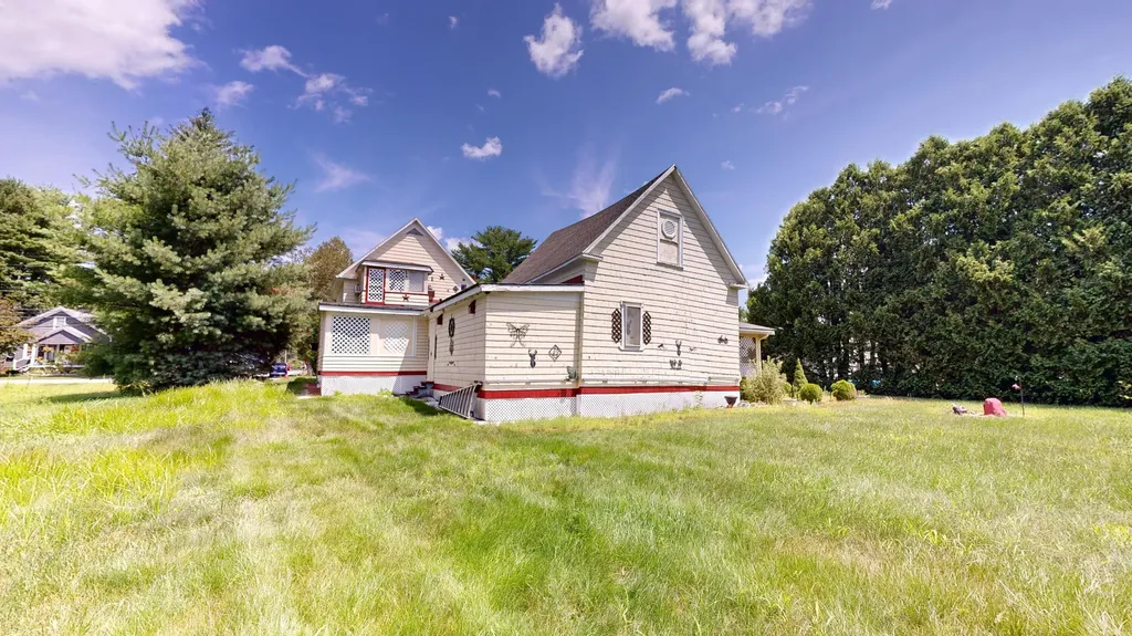 47 Grove Street Lewiston ME 04240
