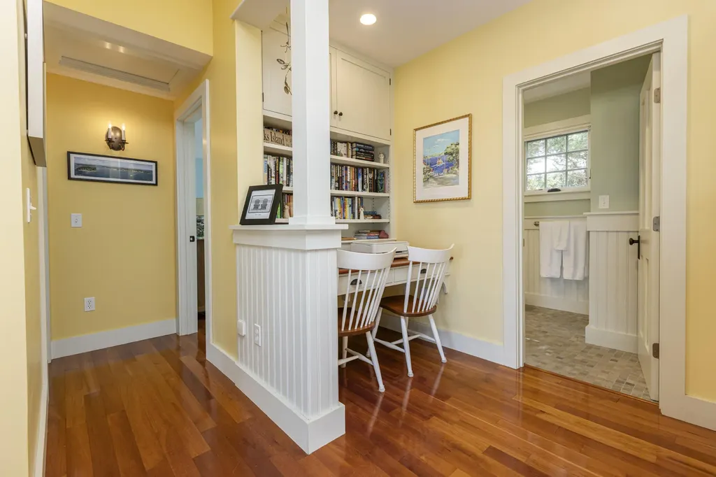 20 Sunset Road Portland ME 04108