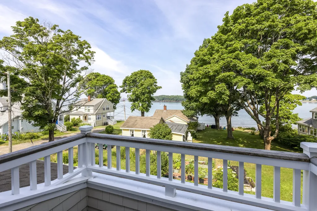 20 Sunset Road Portland ME 04108