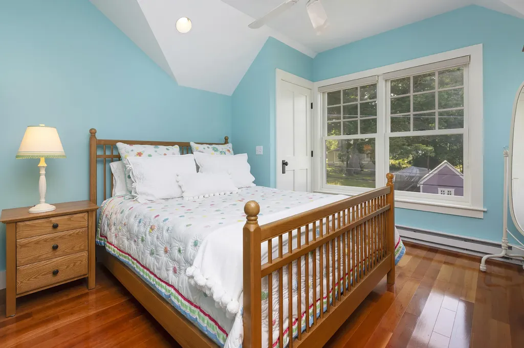 20 Sunset Road Portland ME 04108