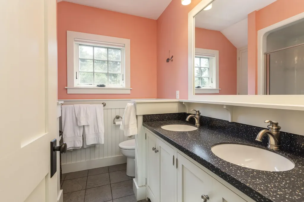20 Sunset Road Portland ME 04108