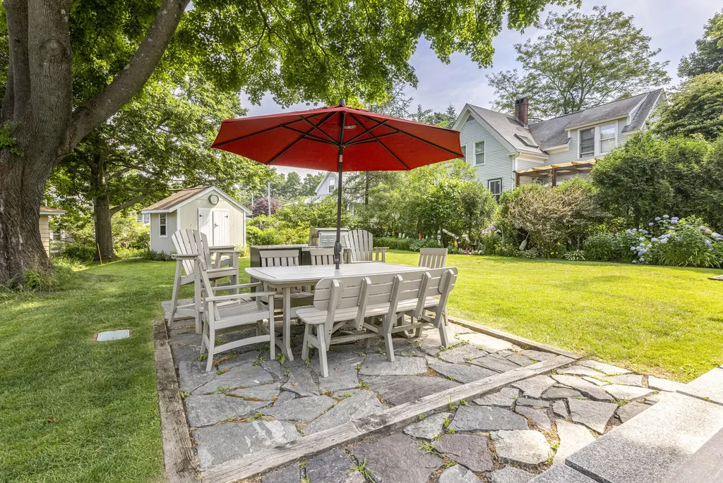 20 Sunset Road Portland ME 04108