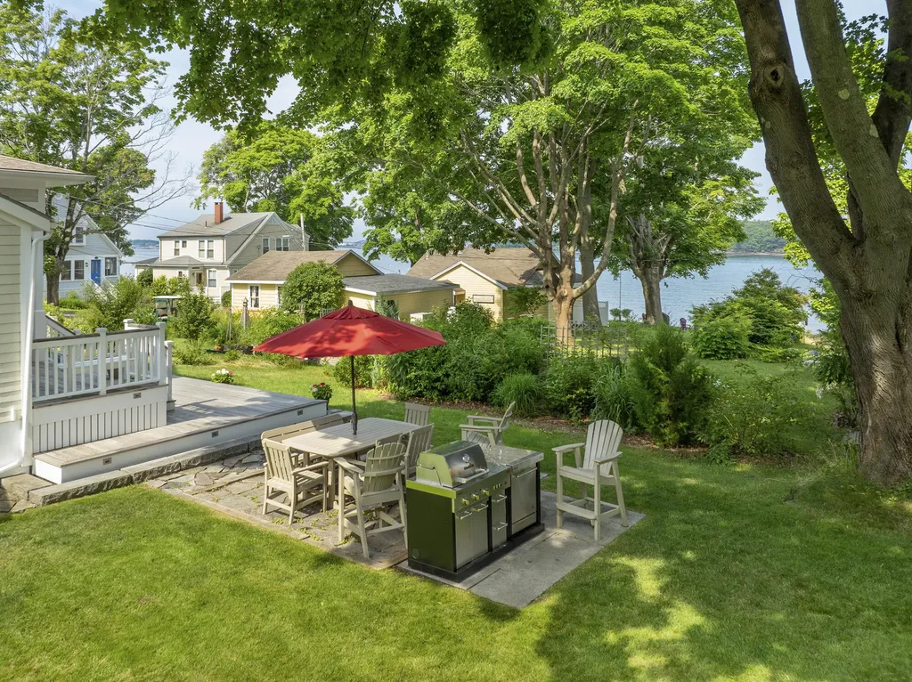 20 Sunset Road Portland ME 04108
