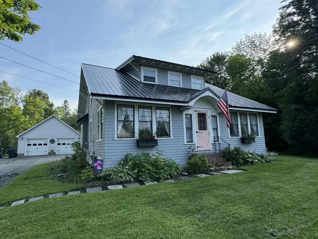 283 E Main Street Dover-foxcroft ME 04426
