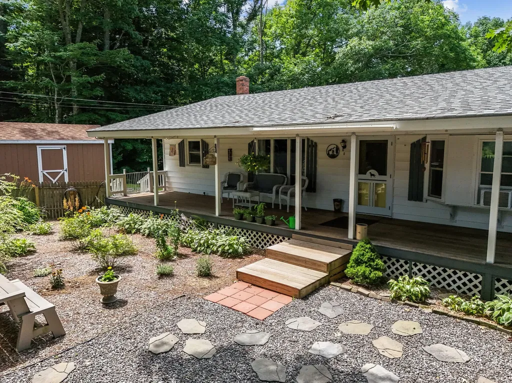 503 Winthrop Center Road Winthrop ME 04364