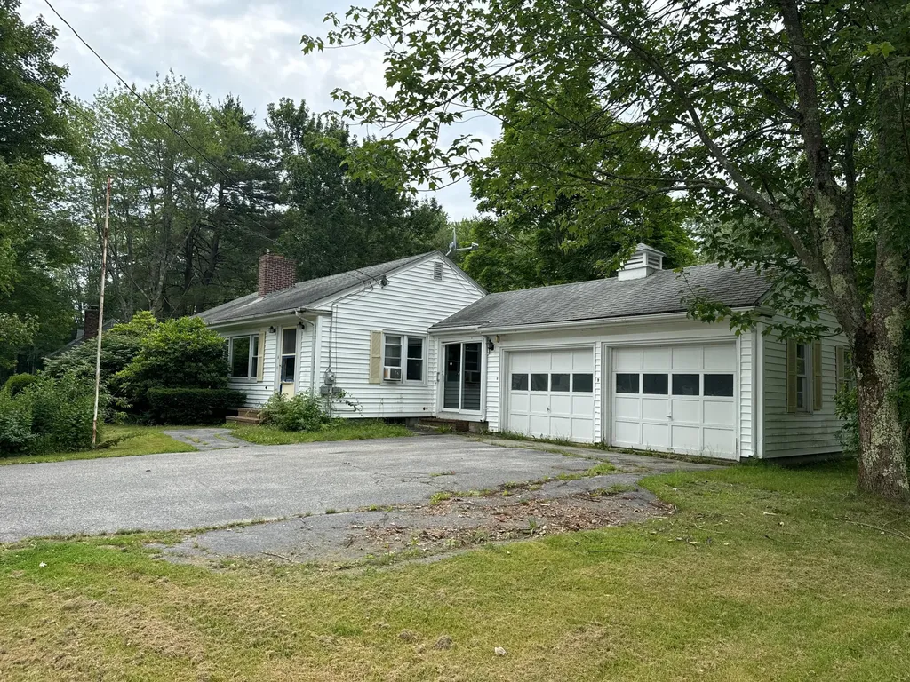 6 Lunt Road Falmouth ME 04105