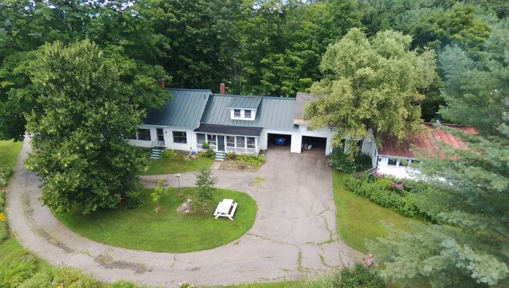 281 Temple Road Farmington ME 04938