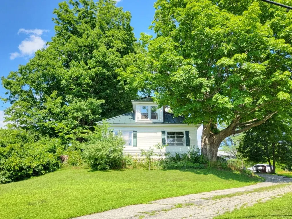 281 Temple Road Farmington ME 04938