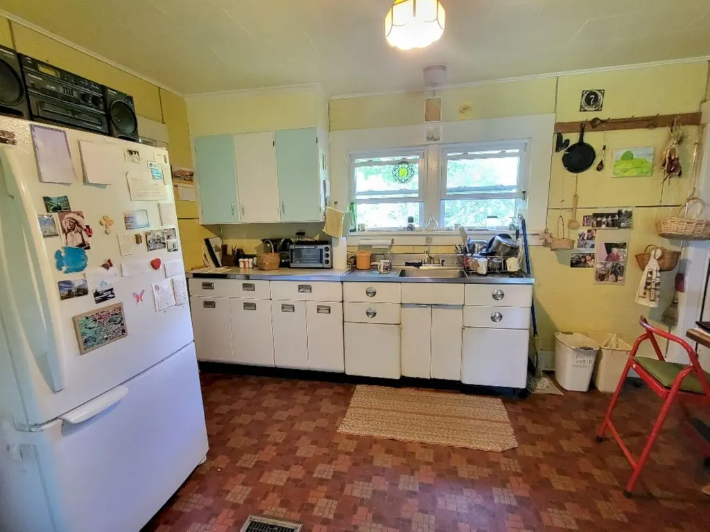 281 Temple Road Farmington ME 04938