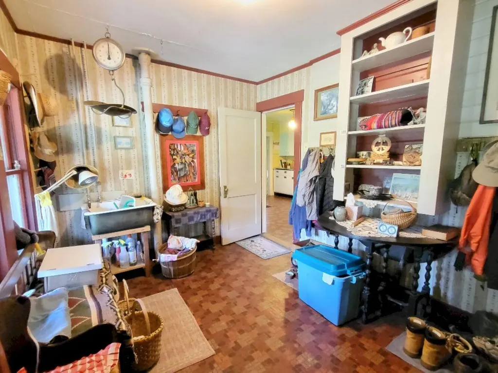 281 Temple Road Farmington ME 04938