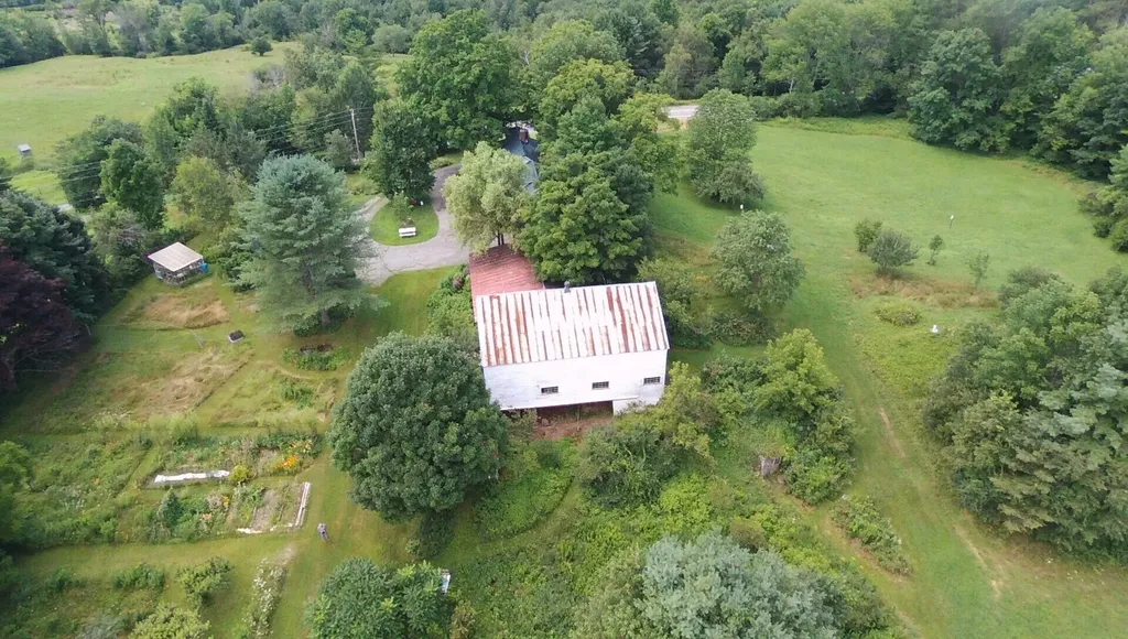 281 Temple Road Farmington ME 04938